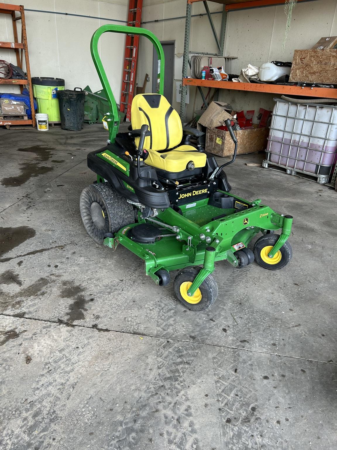 2021 John Deere Z930R