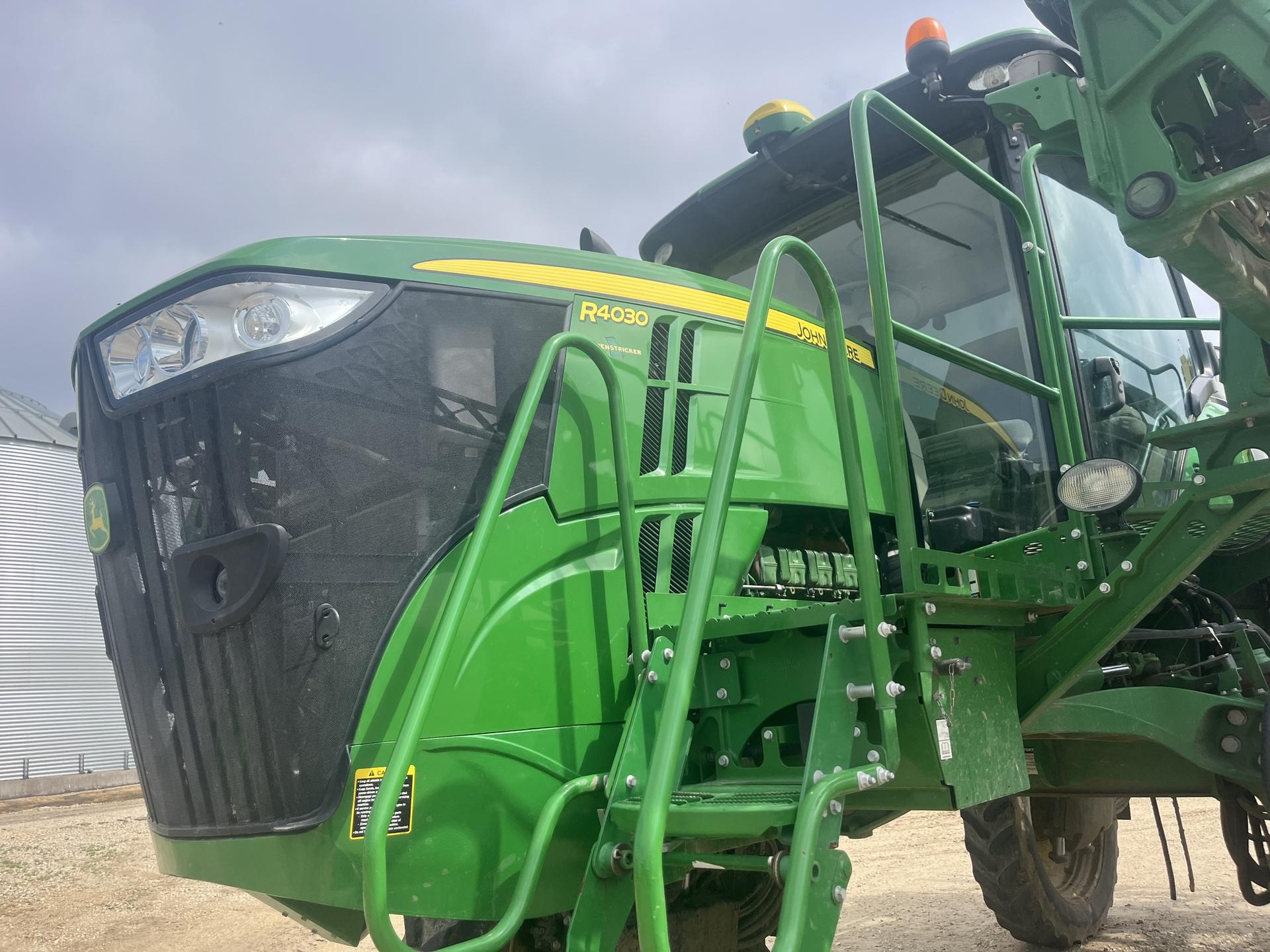 2019 John Deere R4030