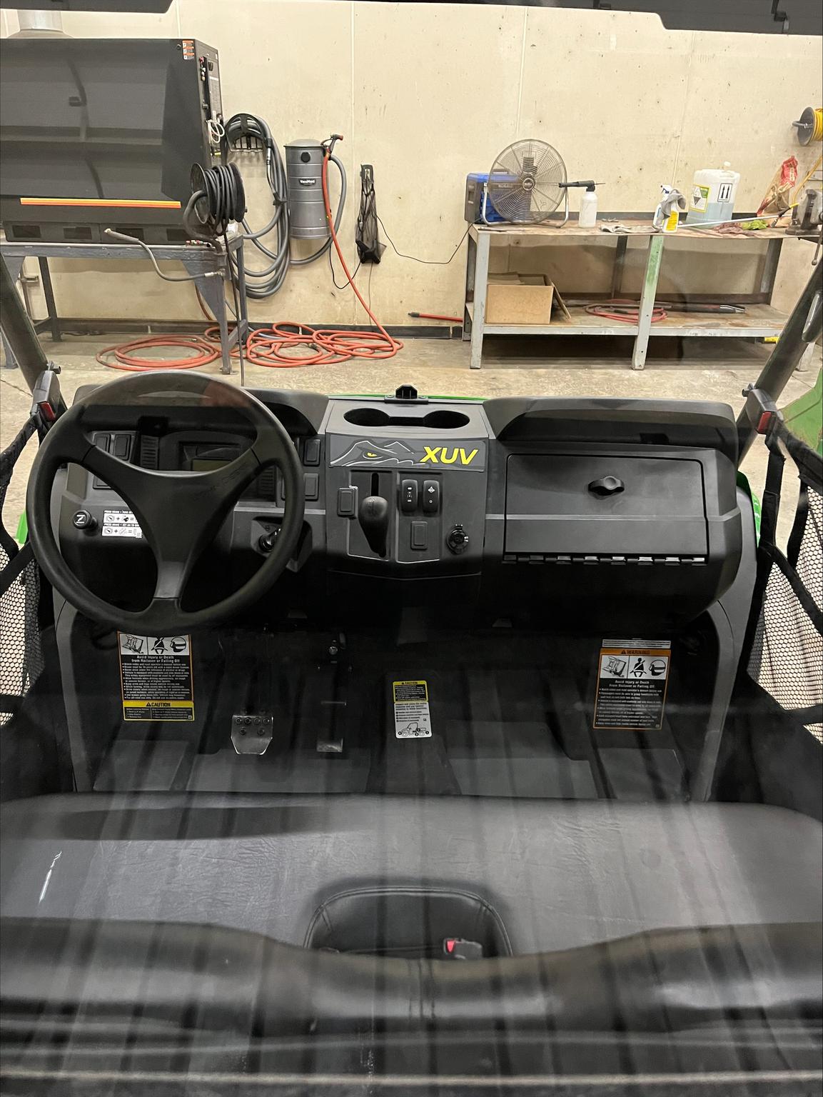 2023 John Deere XUV 560E