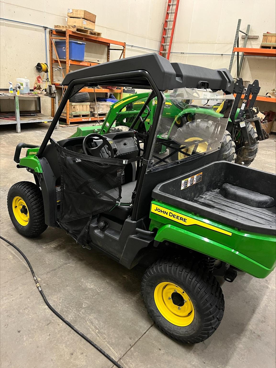 2023 John Deere XUV 560E