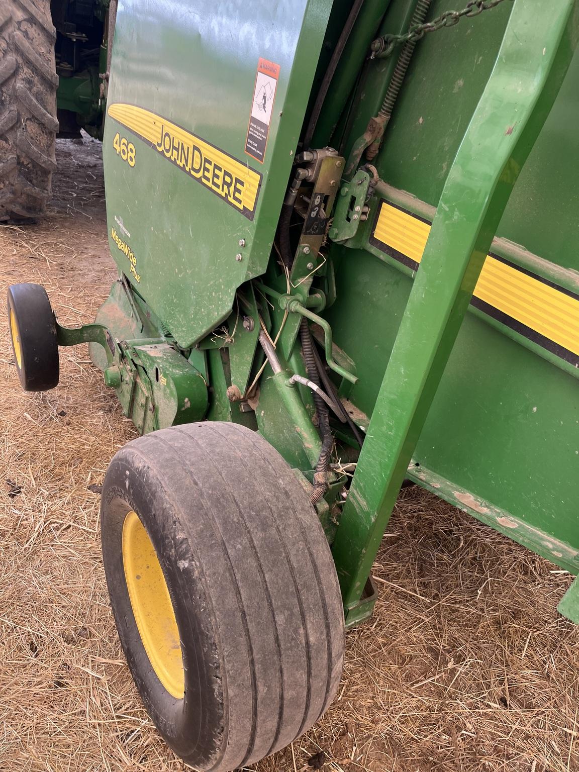 2012 John Deere 468 Silage Special