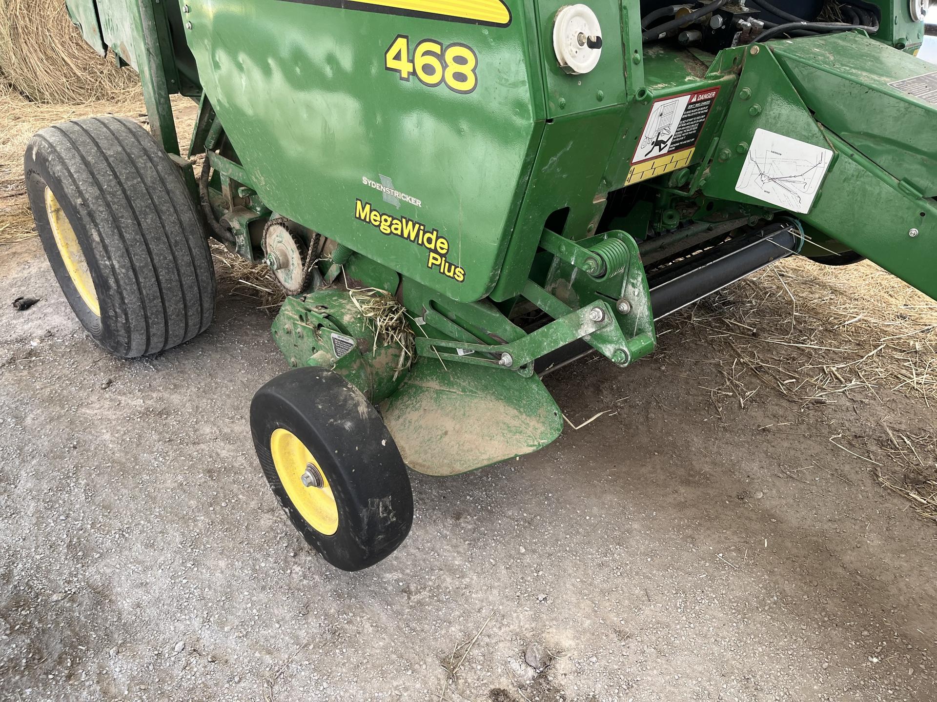 2012 John Deere 468 Silage Special