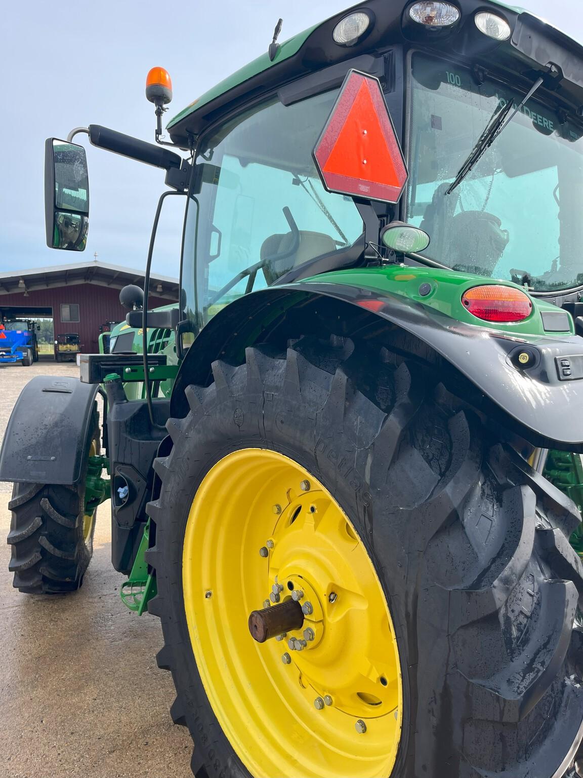 2018 John Deere 6155R