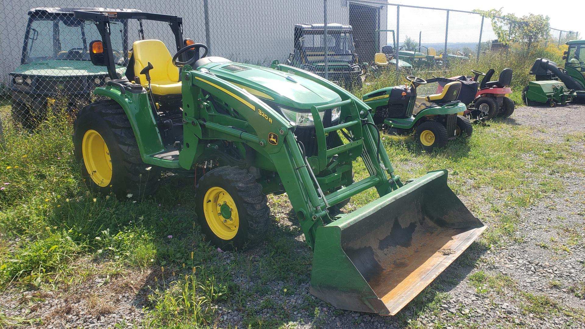 2018 John Deere 3039R