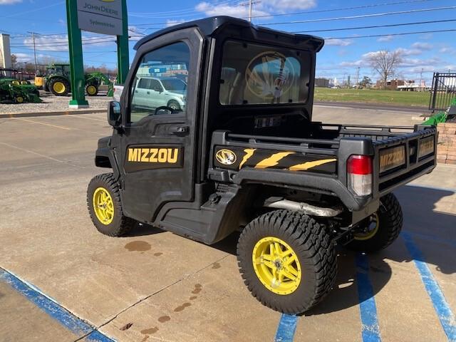 2023 John Deere XUV 835R