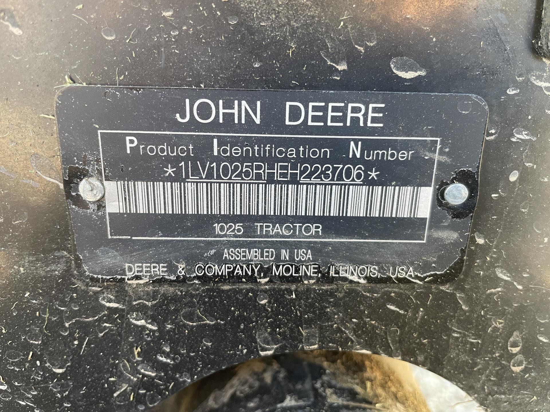 2014 John Deere 1025R