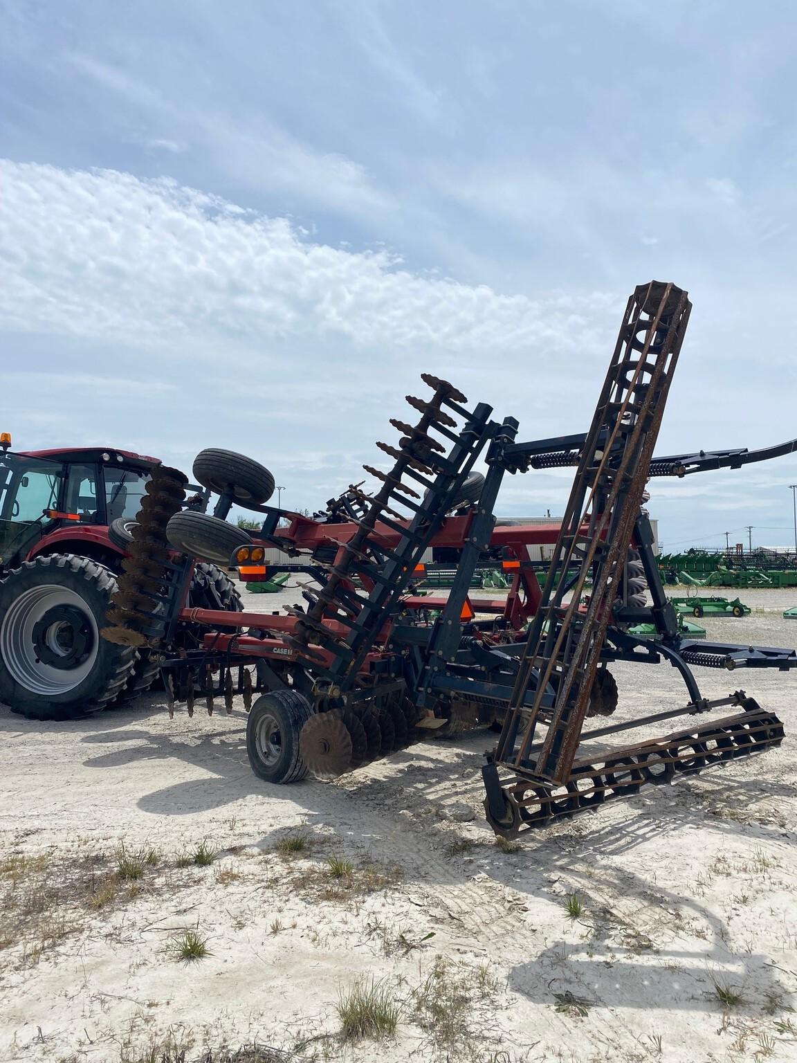 2010 Case IH 330