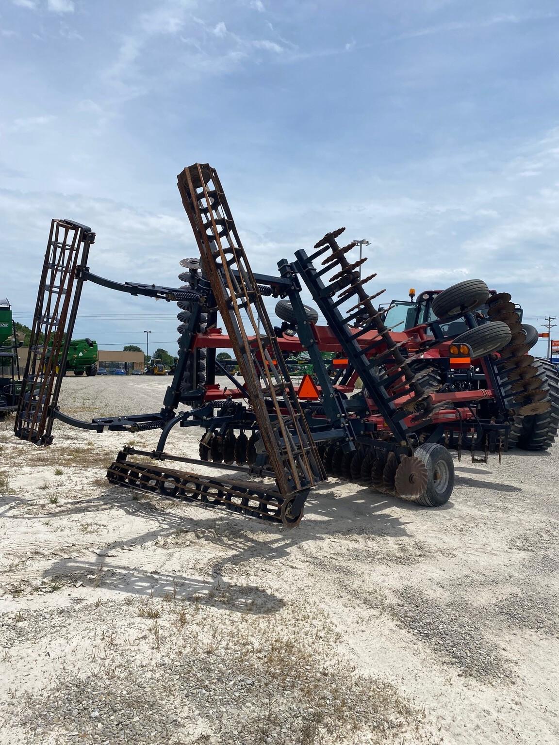 2010 Case IH 330