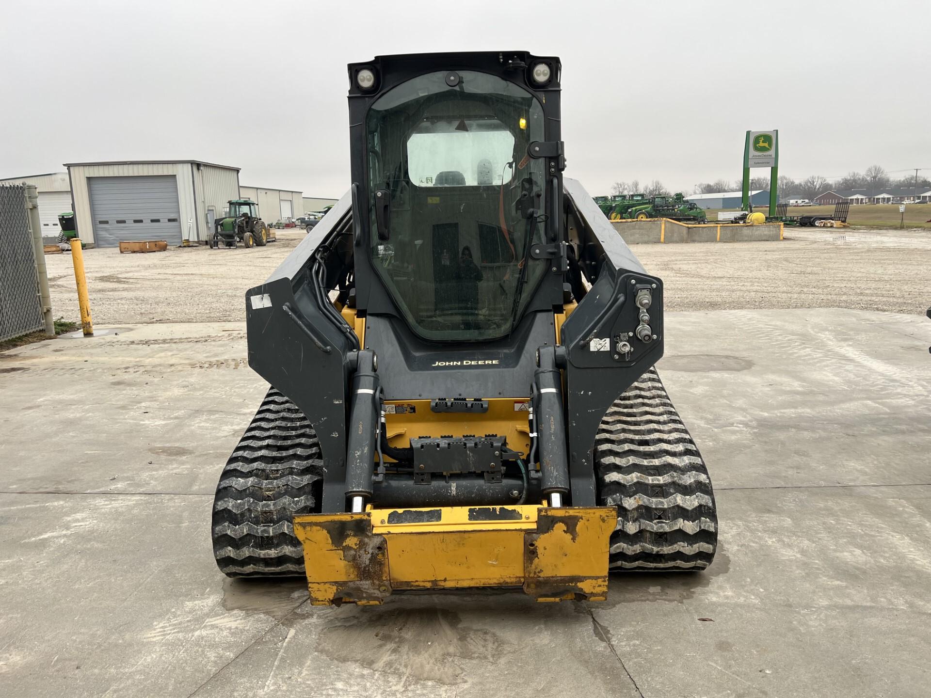 2019 John Deere 331G