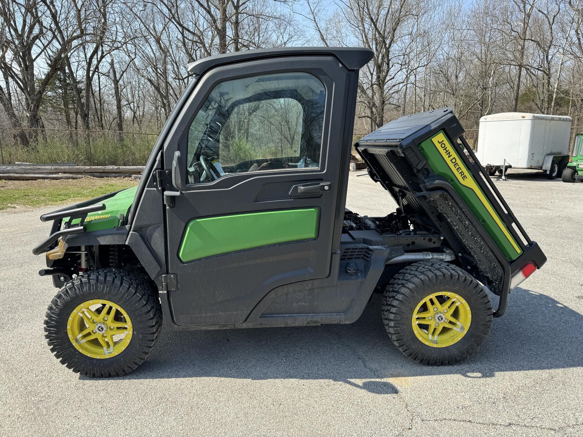 2024 John Deere XUV 835M Image