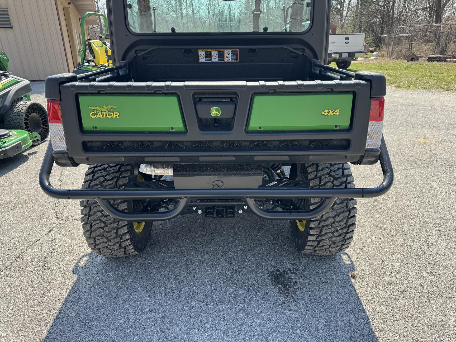 2024 John Deere XUV 835M Image