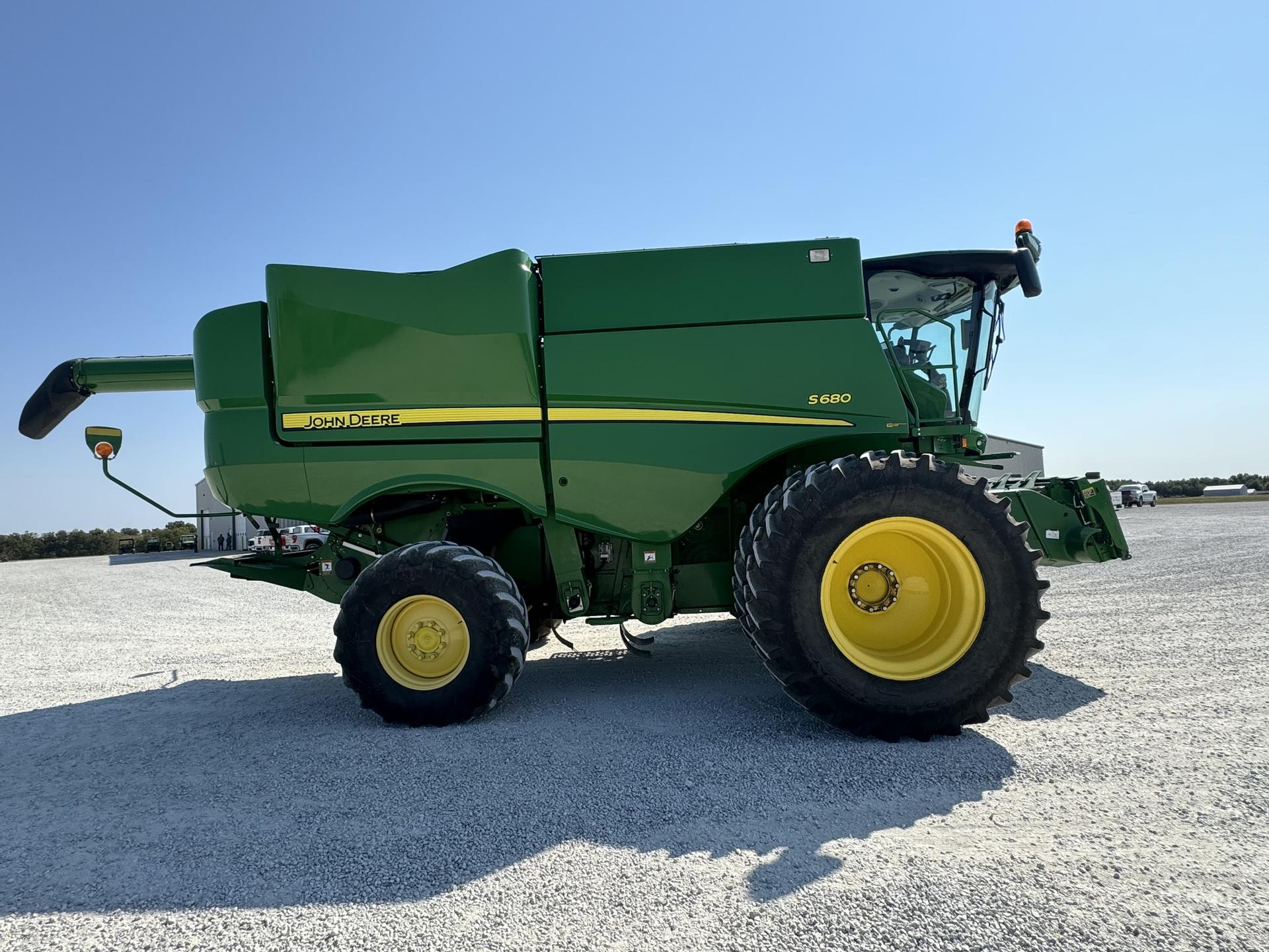 2017 John Deere S680