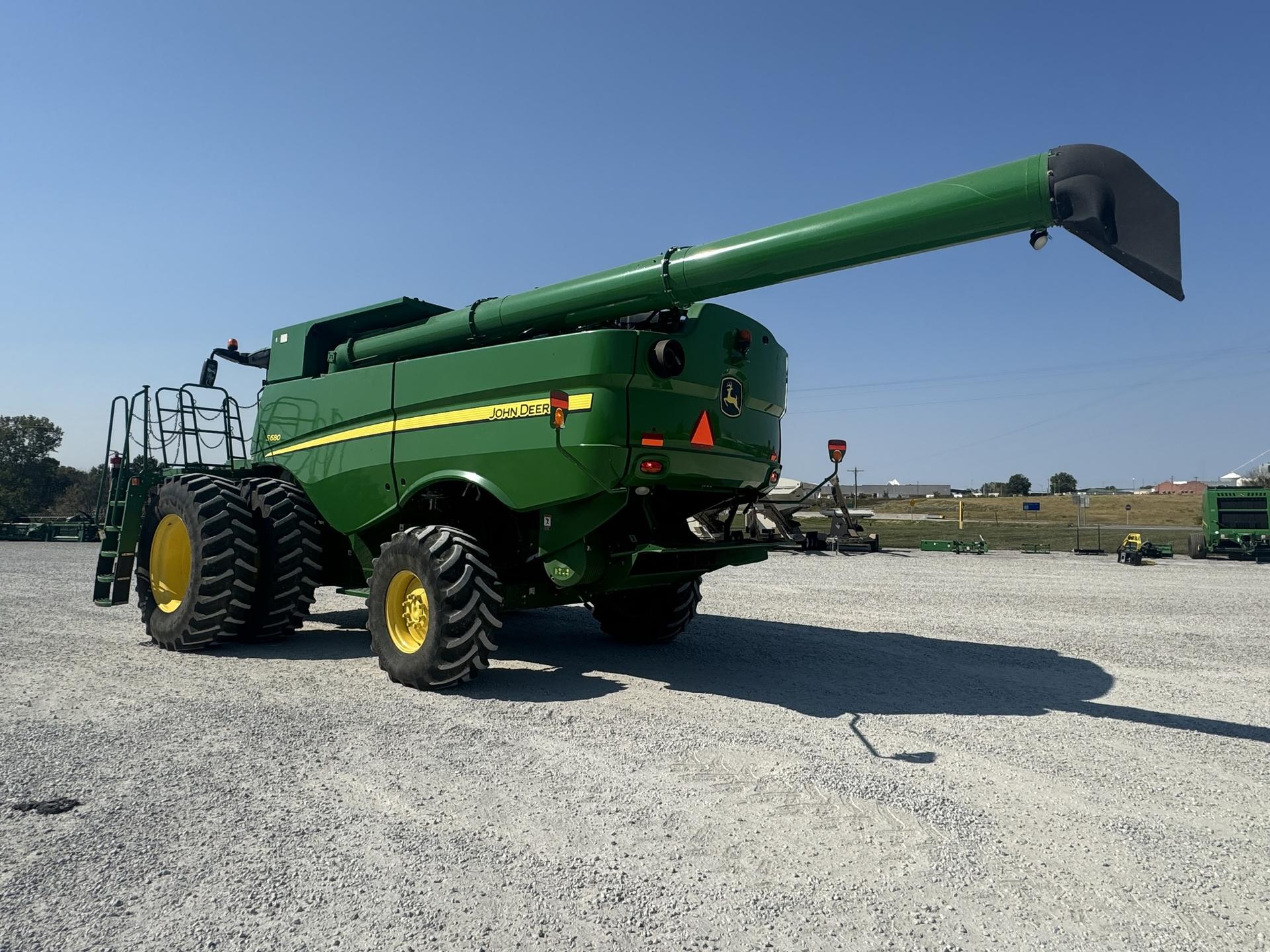 2017 John Deere S680