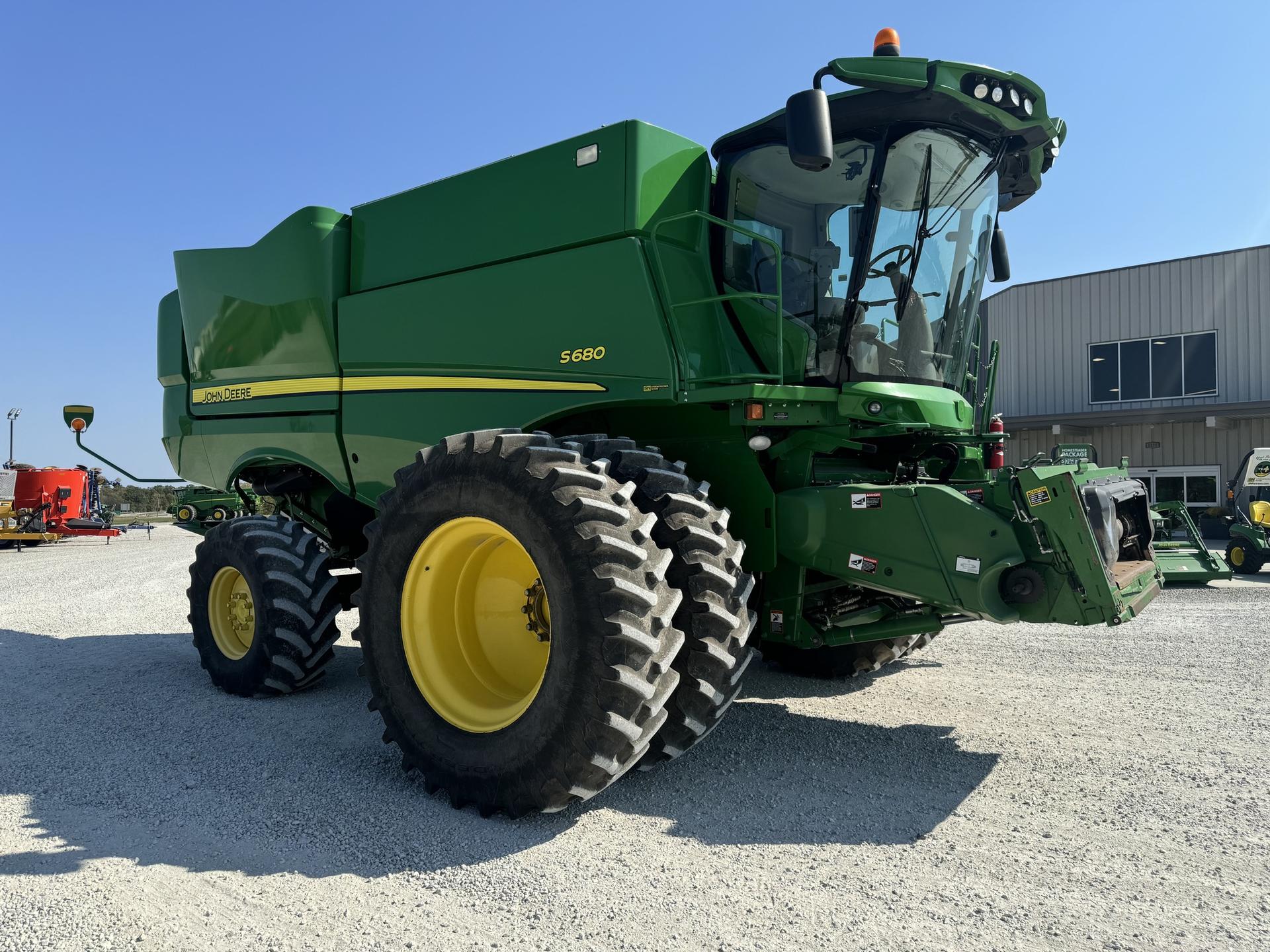 2017 John Deere S680