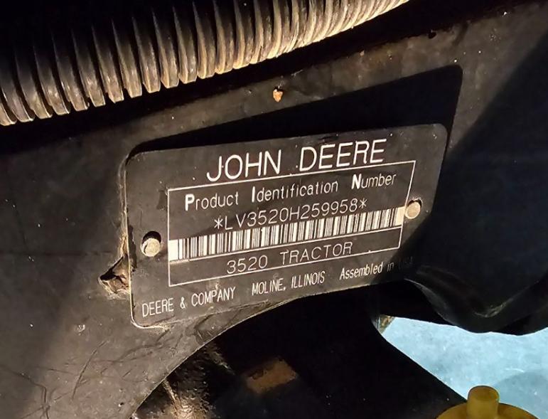 2006 John Deere 3520