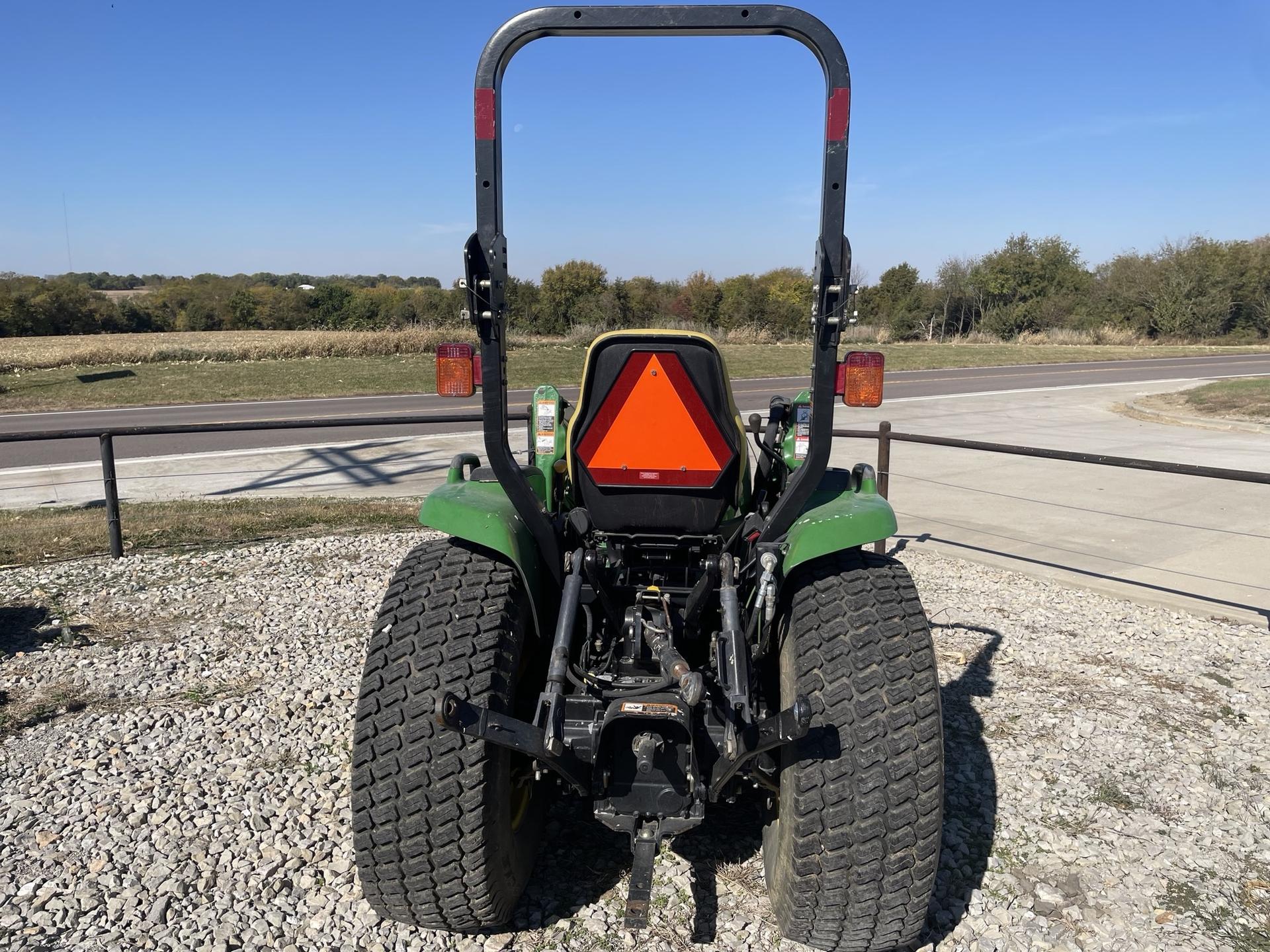 2006 John Deere 3520