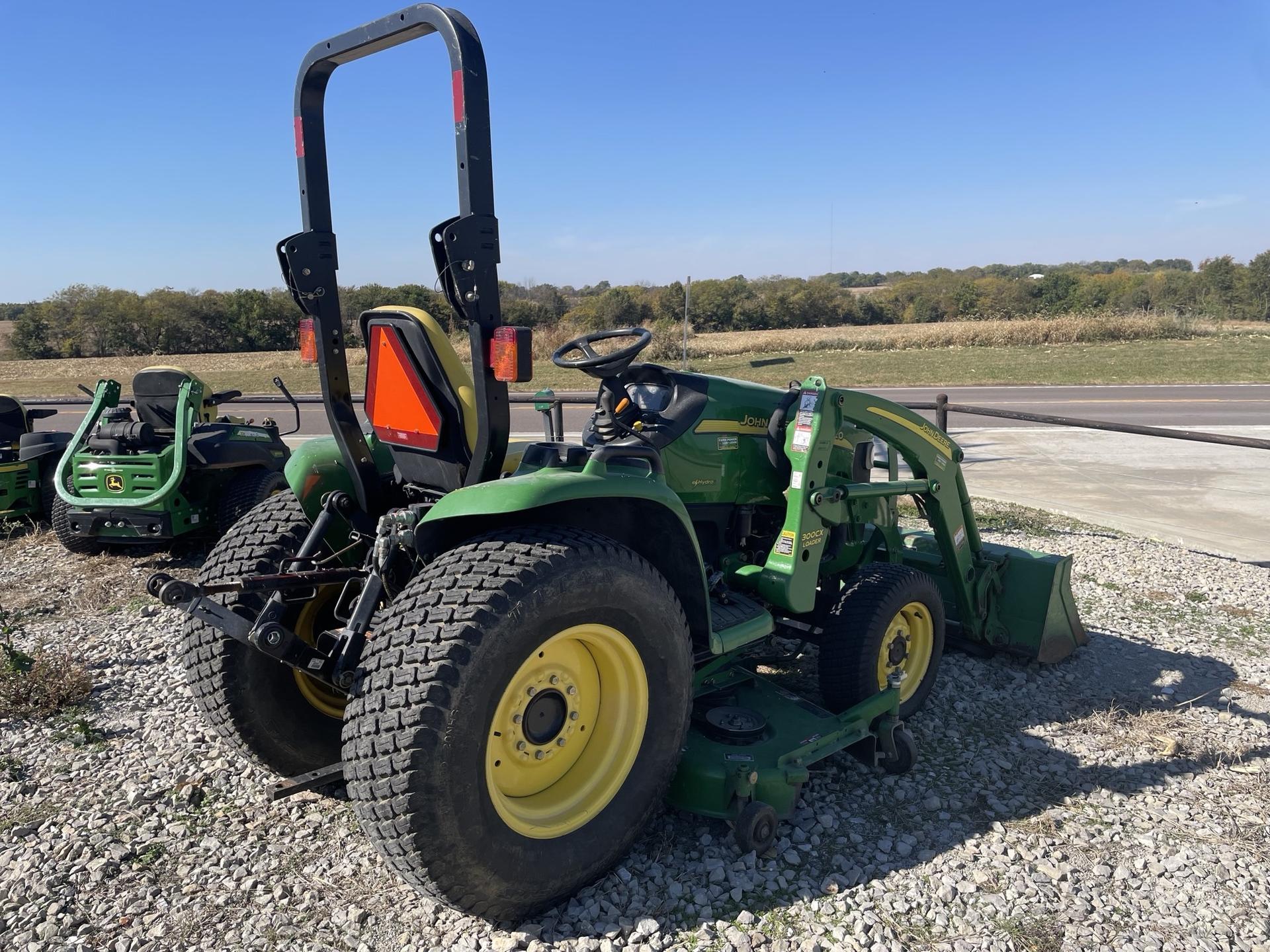 2006 John Deere 3520