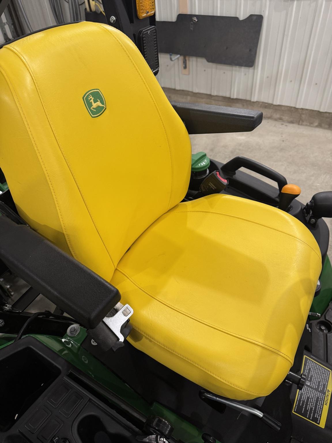 2022 John Deere 1025R Image