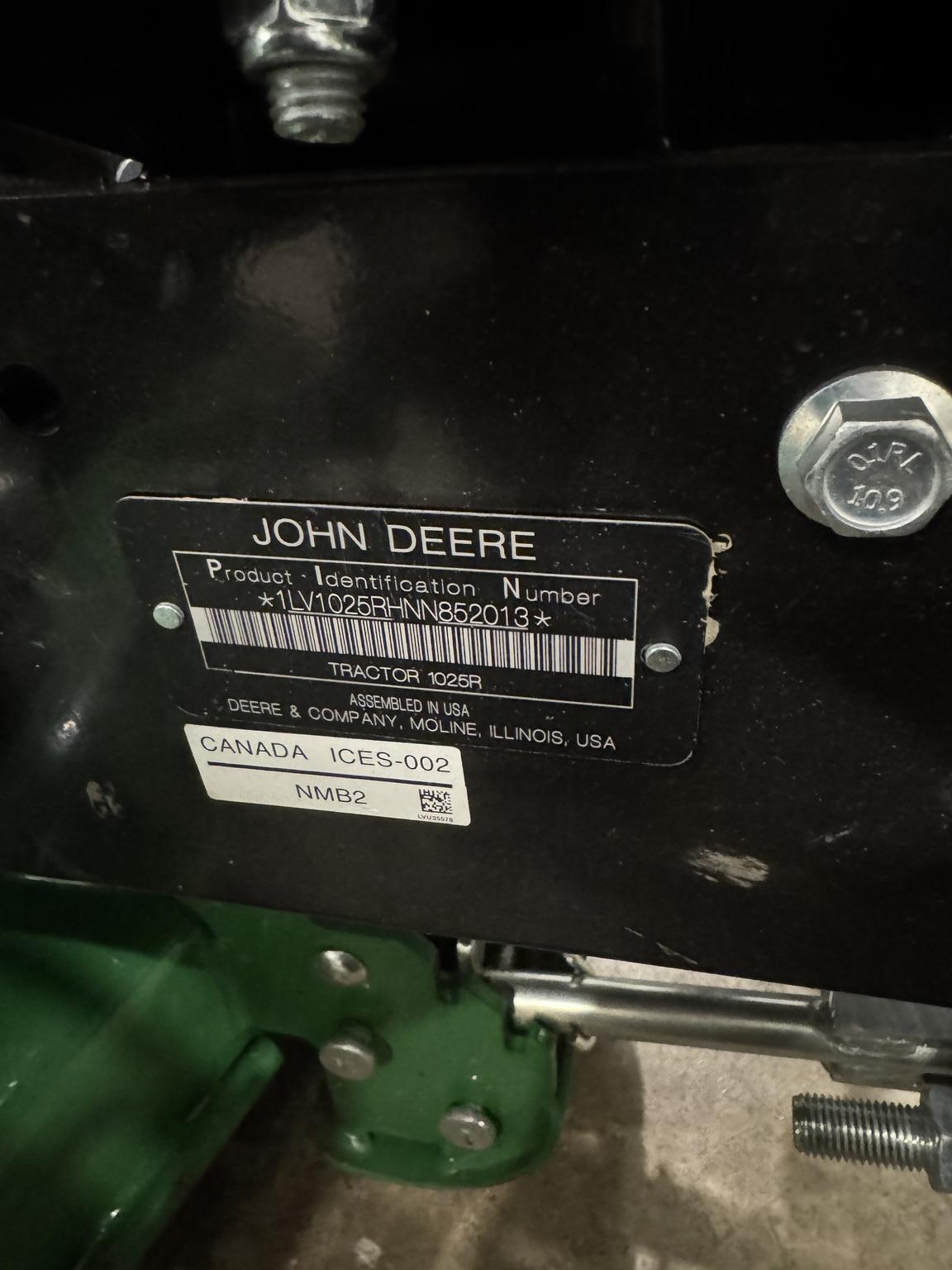 2022 John Deere 1025R Image