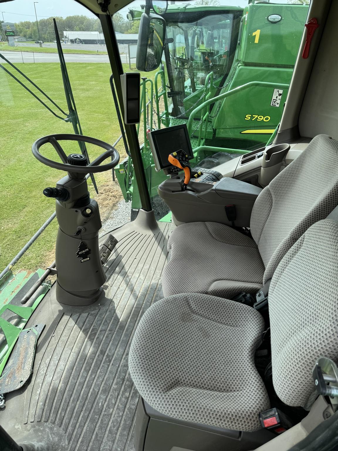 2019 John Deere S780