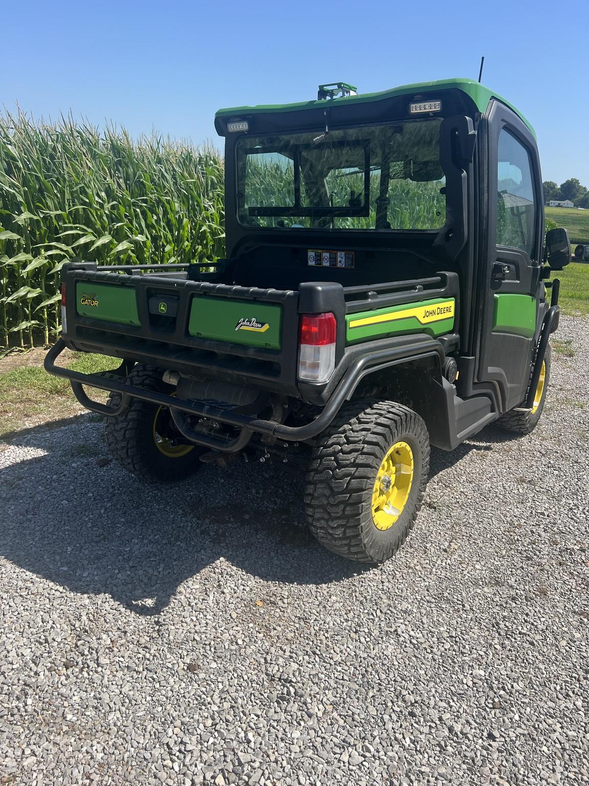 2024 John Deere XUV 835R