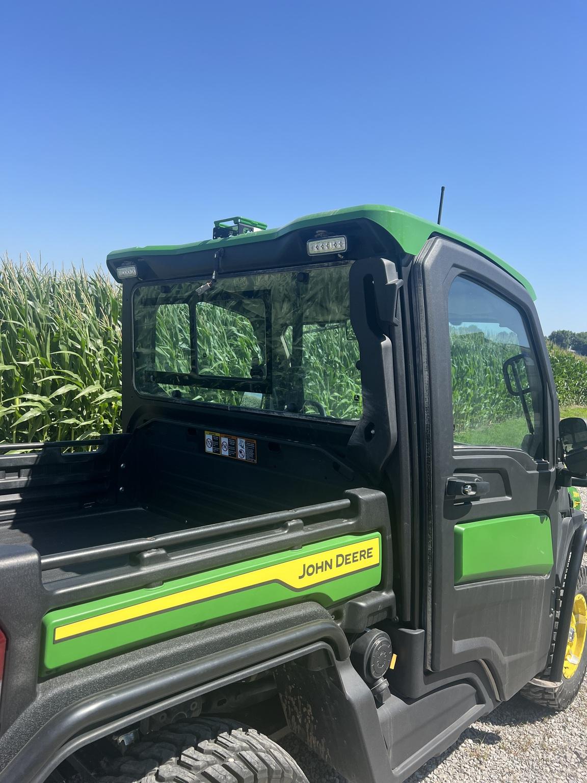 2024 John Deere XUV 835R