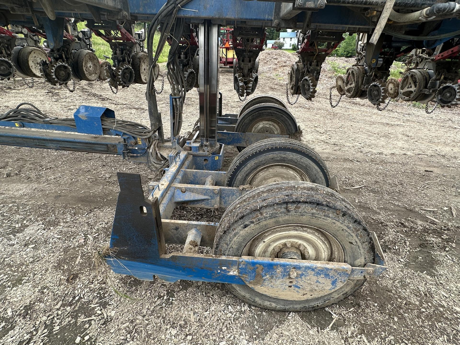 2011 Kinze 3600 Image