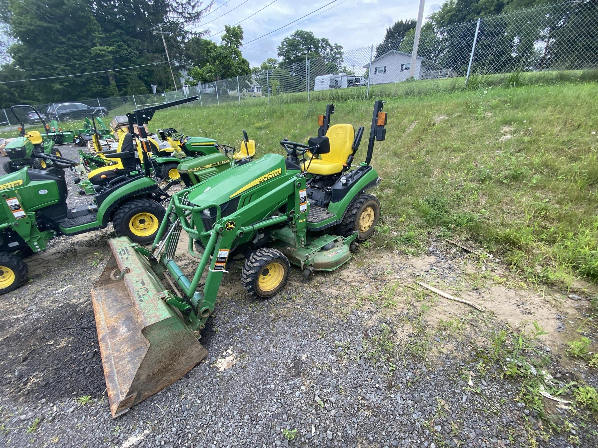 2019 John Deere 1025R Image