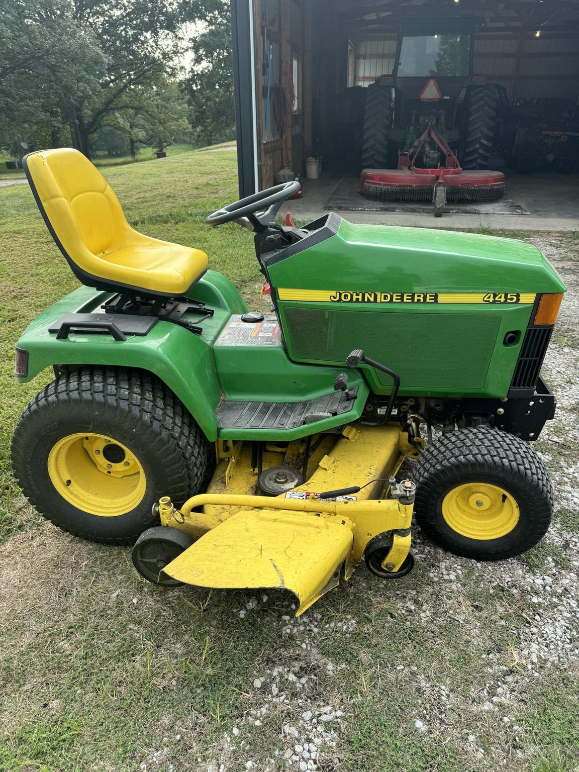 2001 John Deere 445