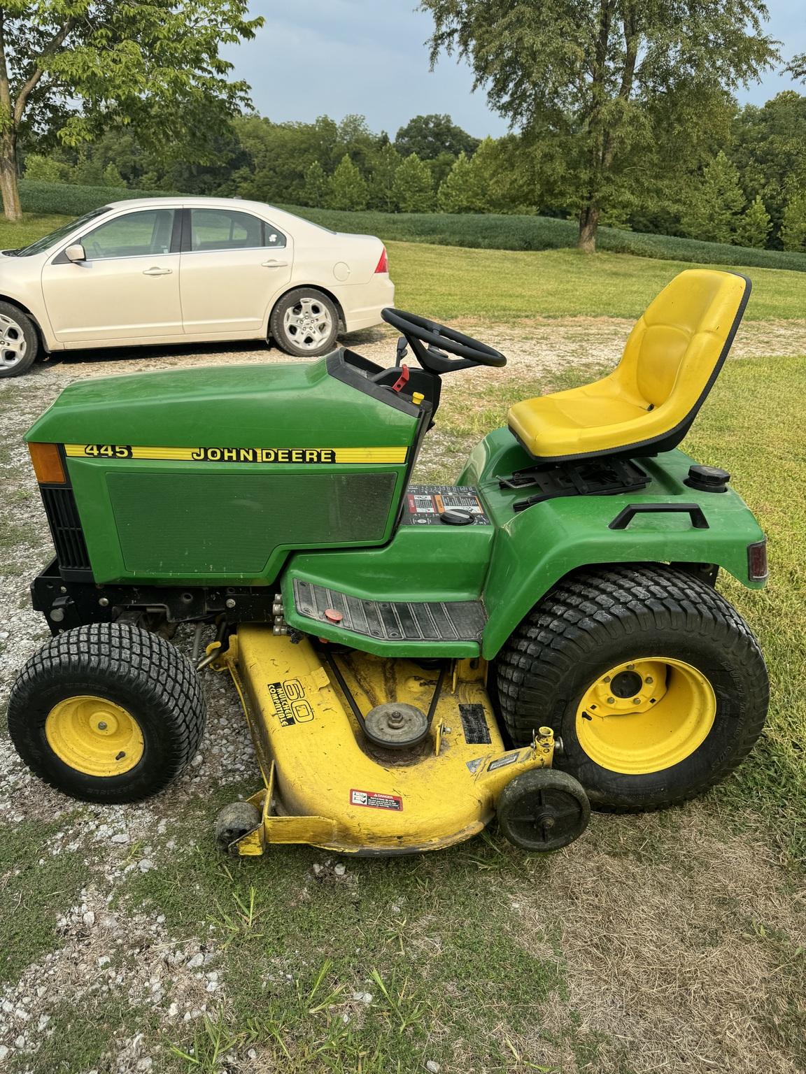 2001 John Deere 445