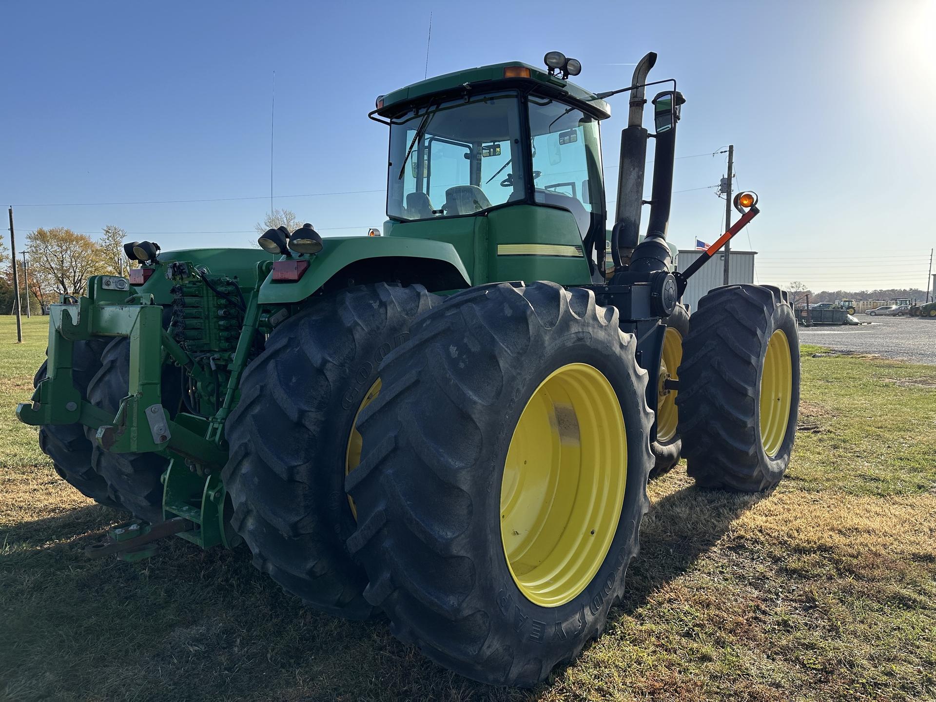 2005 John Deere 9220