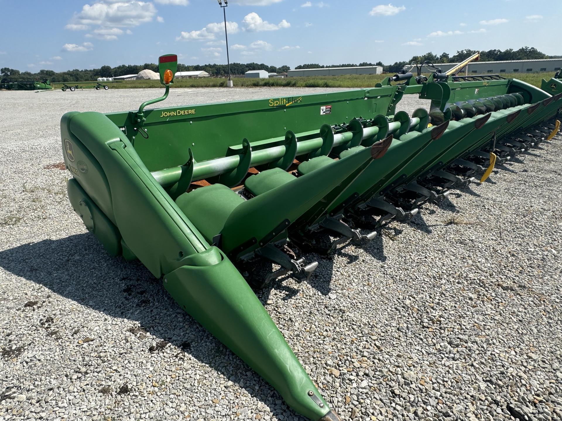 2019 John Deere 716C