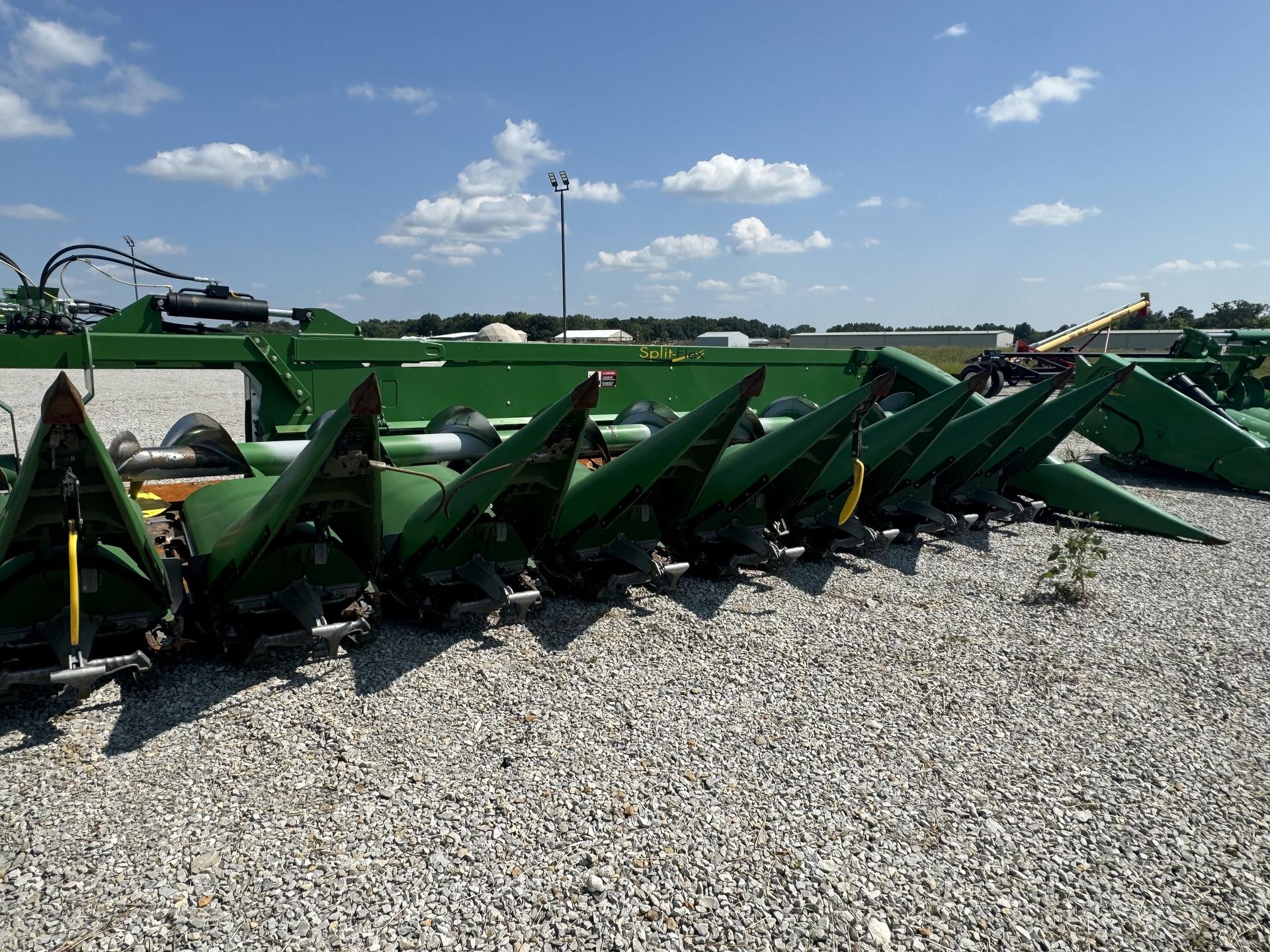 2019 John Deere 716C