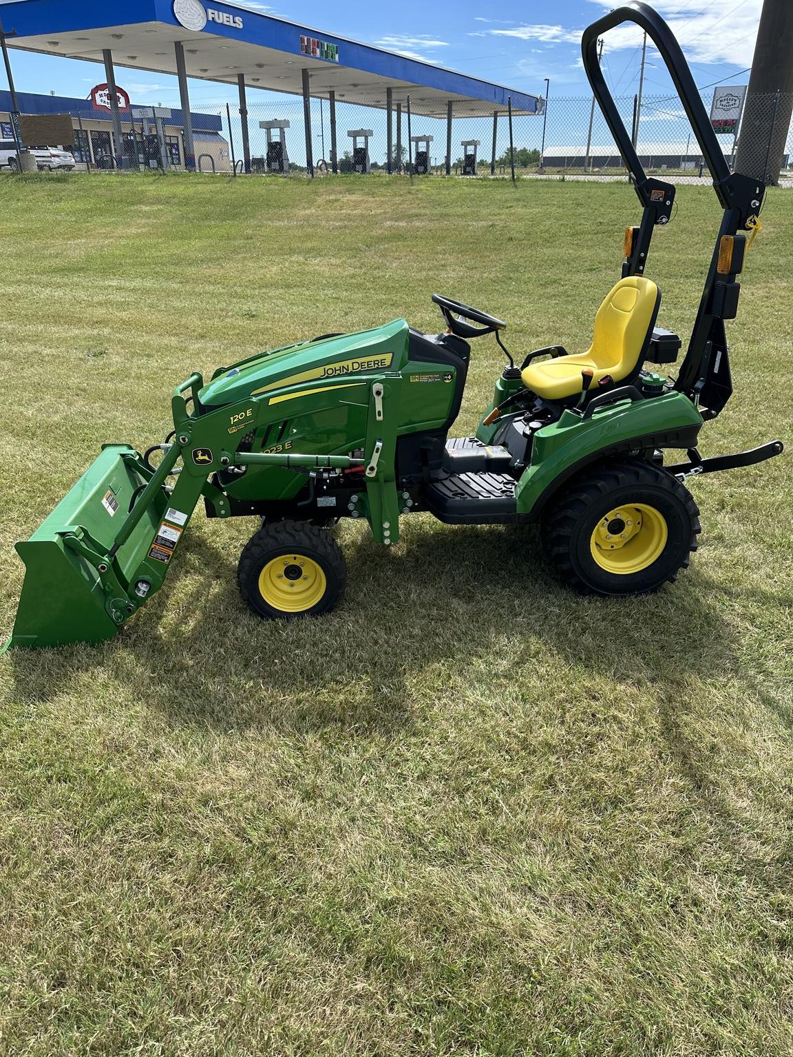 2024 John Deere 1023E