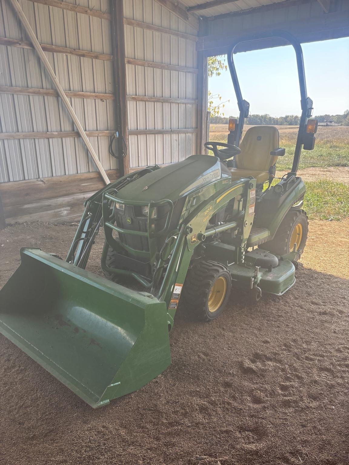 2021 John Deere 1025R Image