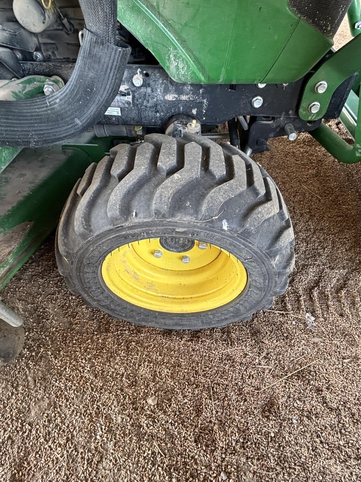 2021 John Deere 1025R Image