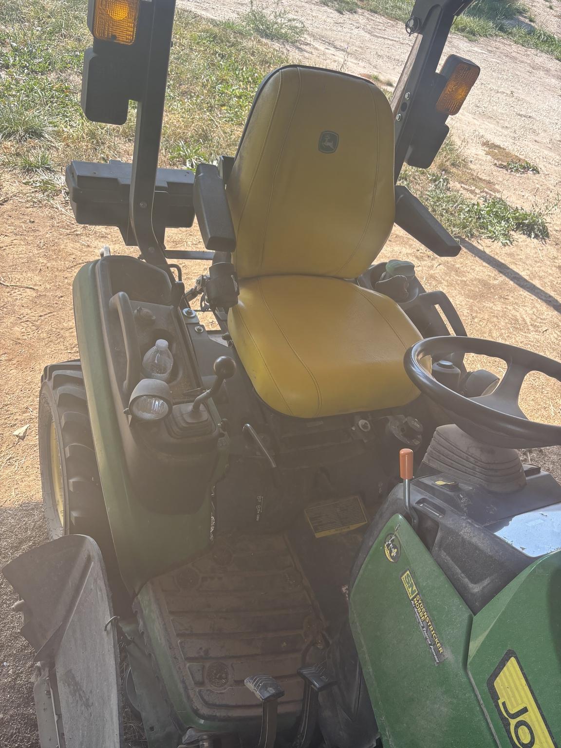 2021 John Deere 1025R Image