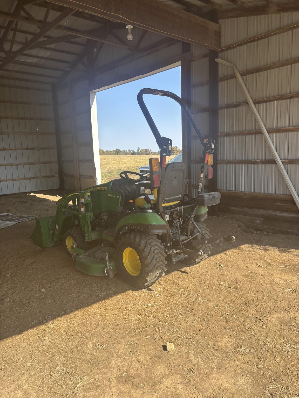 2021 John Deere 1025R Image