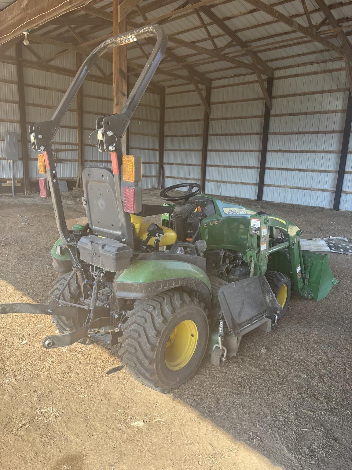 2021 John Deere 1025R Image