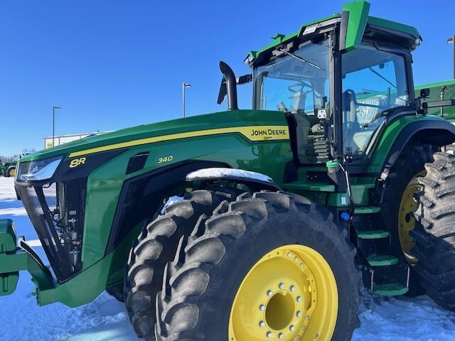 2023 John Deere 8R 340 Image