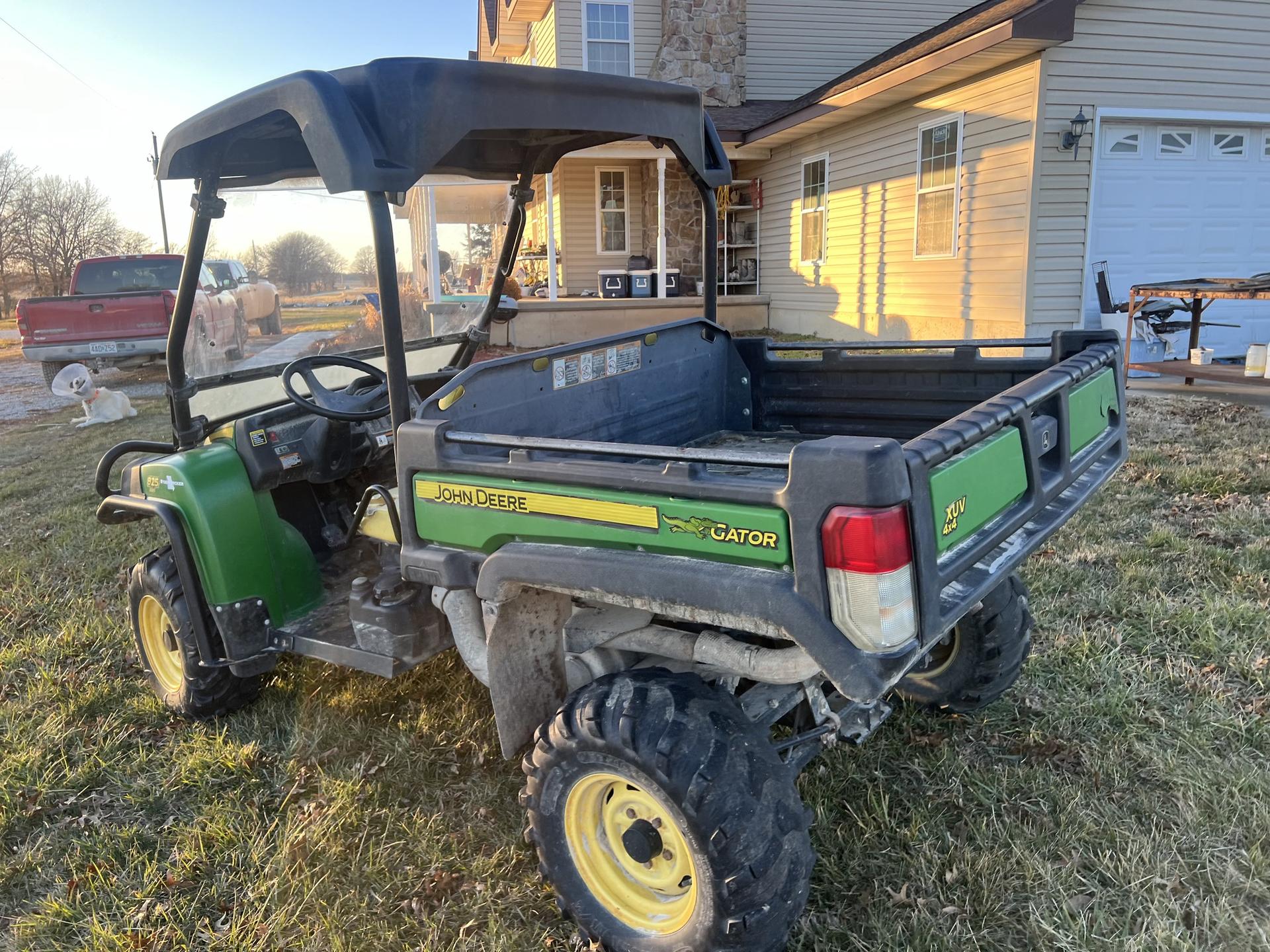 2011 John Deere XUV 825I GREEN