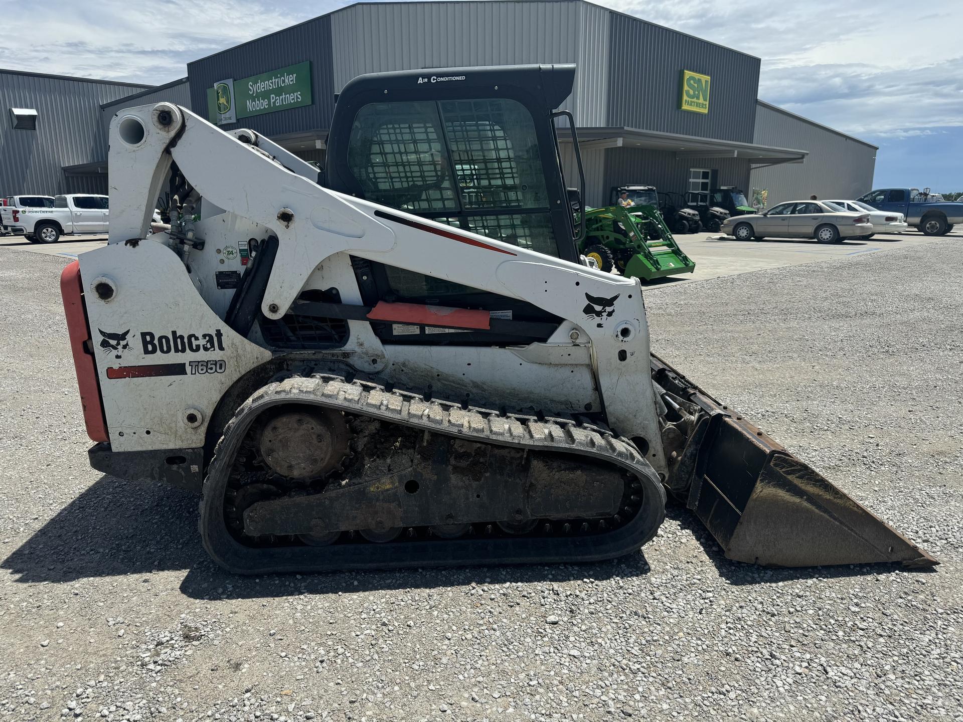 2011 Bobcat T650