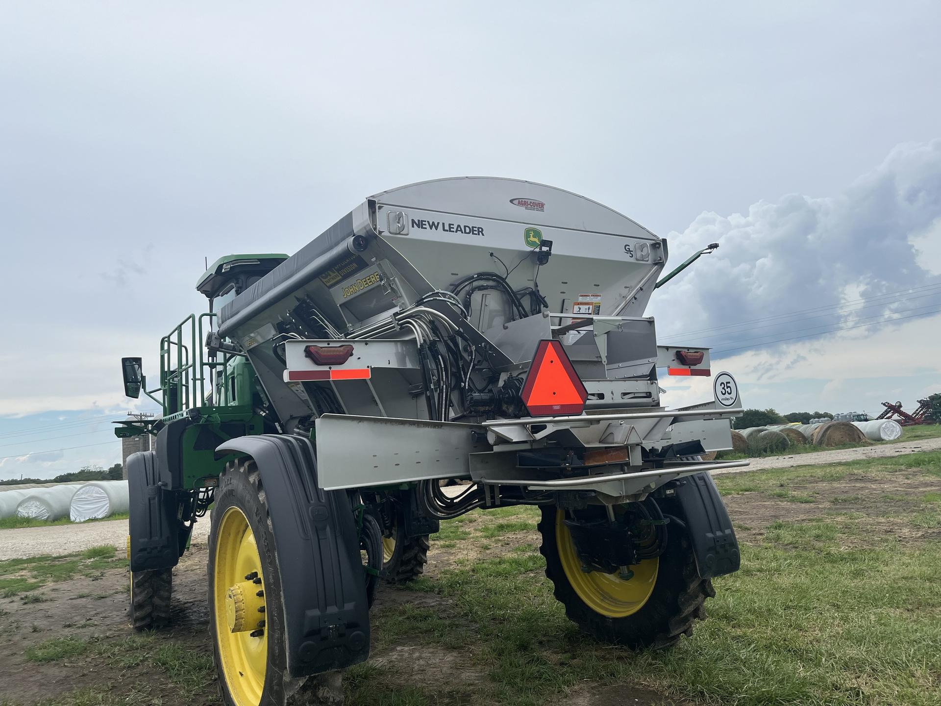 2024 John Deere 400R