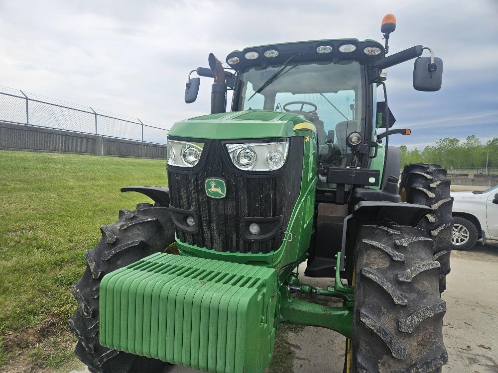 2013 John Deere 6190R