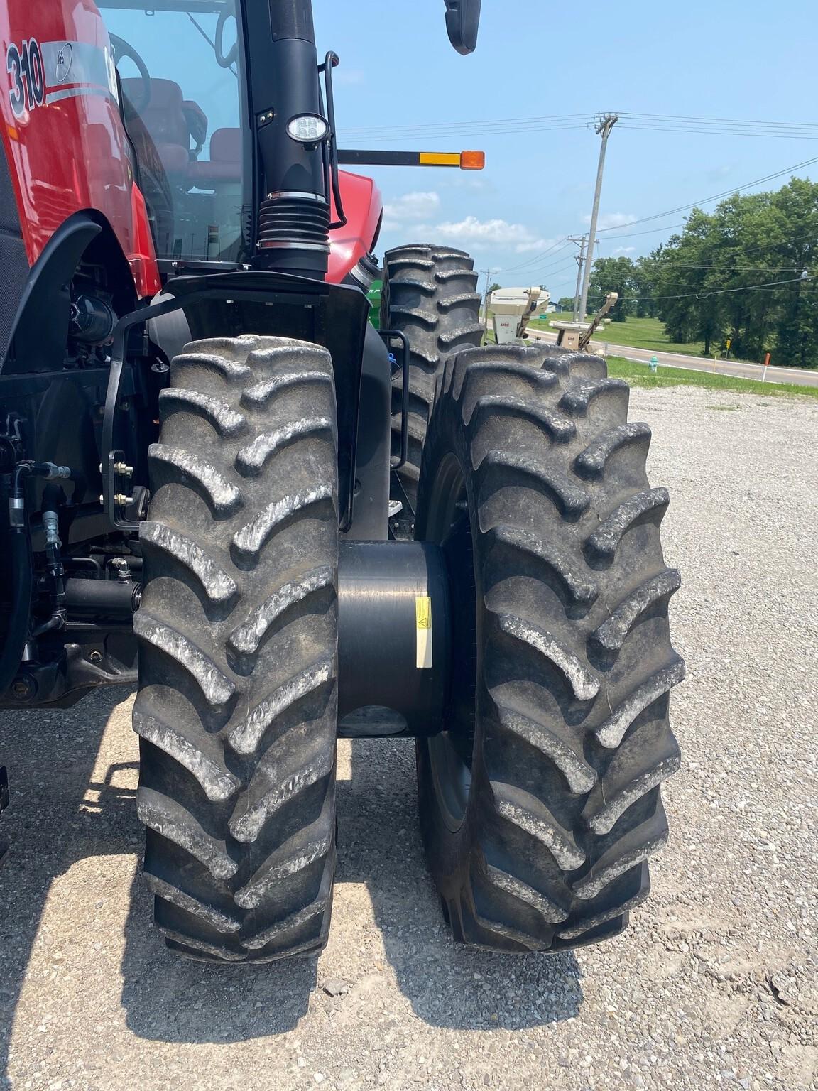 2019 Case IH Magnum 310