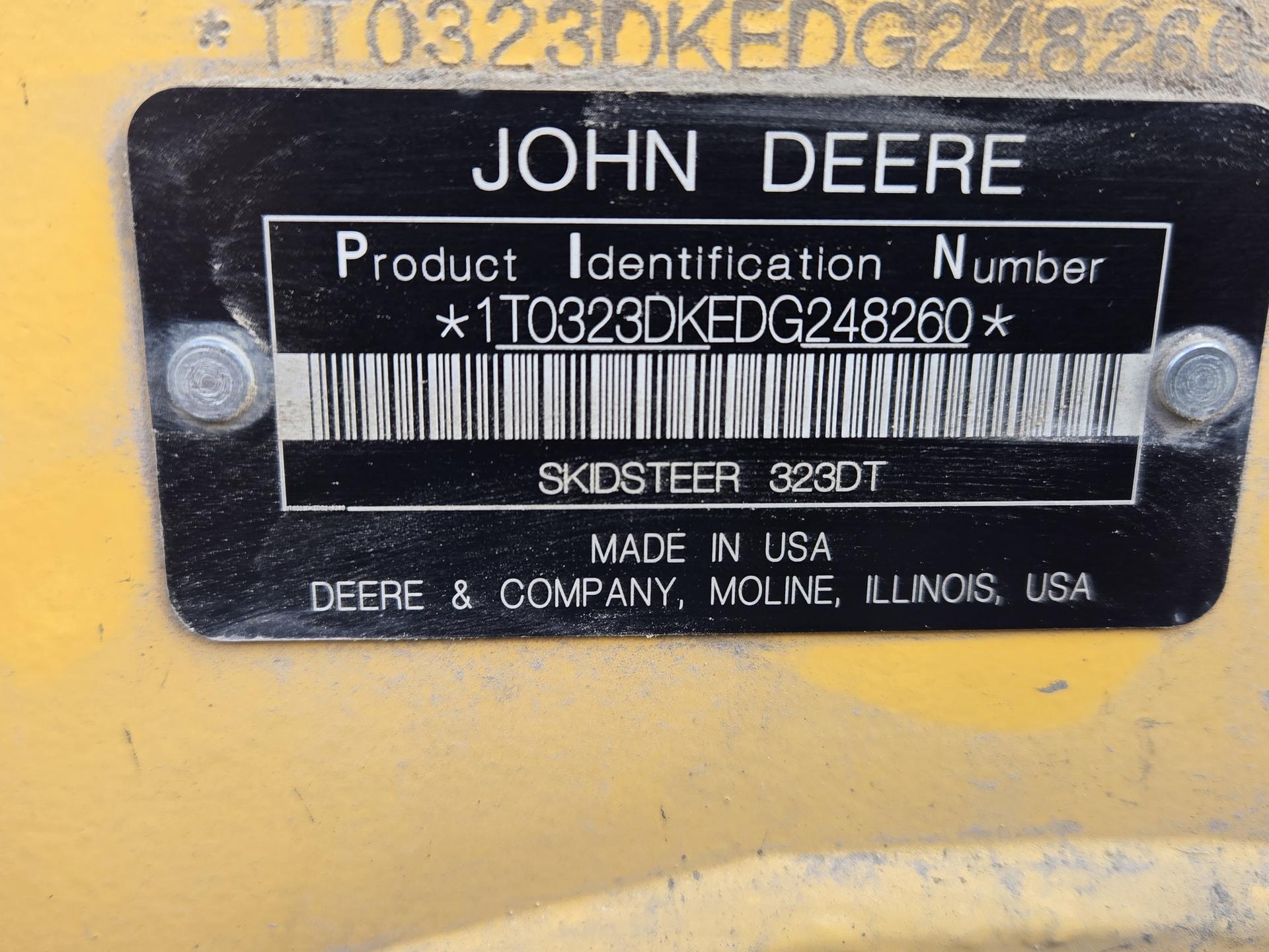 2013 John Deere 323D