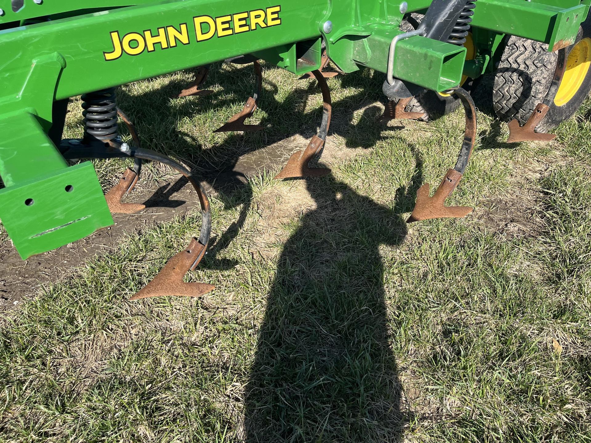 2022 John Deere 2230FH