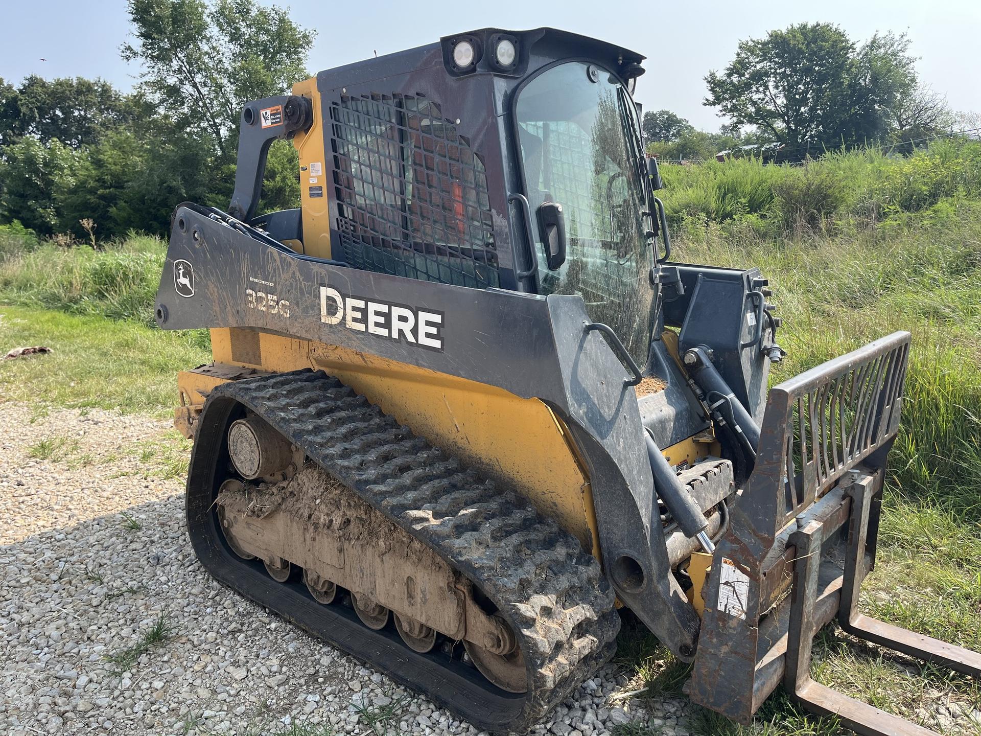 2019 John Deere 325G