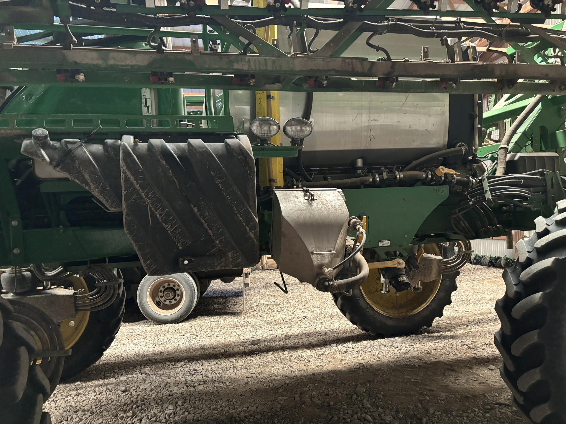 2018 John Deere R4038