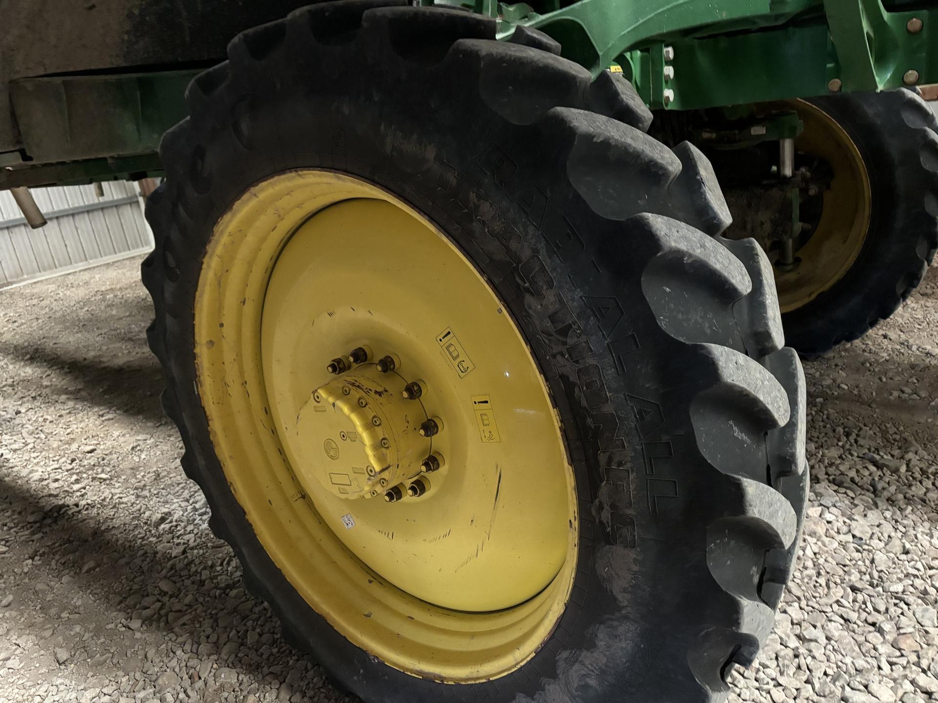 2018 John Deere R4038